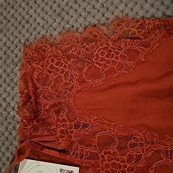 Medium rust top - Picture 2 of 4